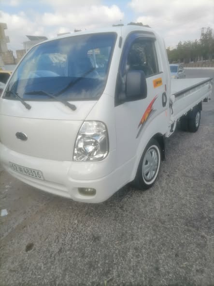 كيا K2700 2012 - صورة 2