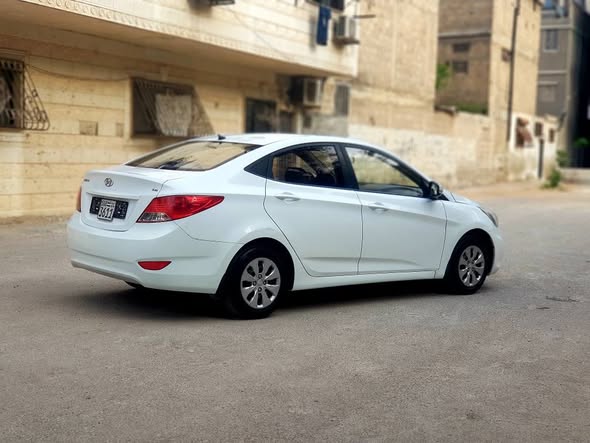هونداي اكسنت 2017 - صورة 2