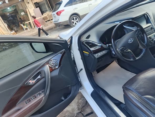 هيونداي ازيرا 2014 - صورة 2