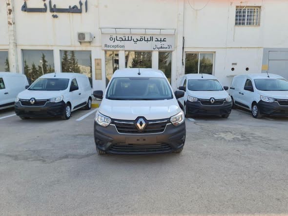 رينو إكسبريس 2024 - صورة 1