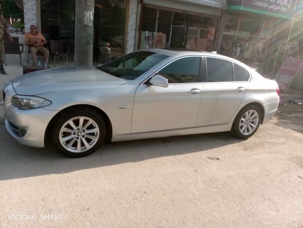 بي ام دبليو 520 2011 - صورة 1