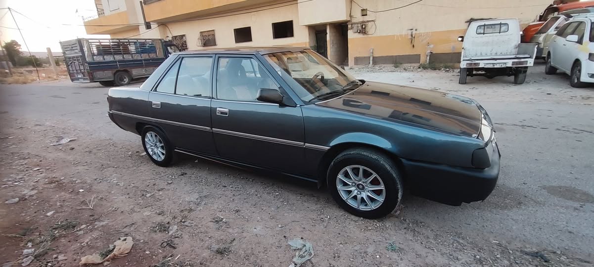 ميتسوبيشي غالنت 1987 - صورة 1