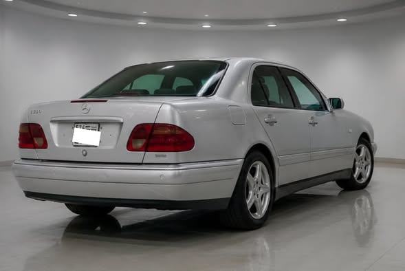 مرسيدس W210 2000 - صورة 2