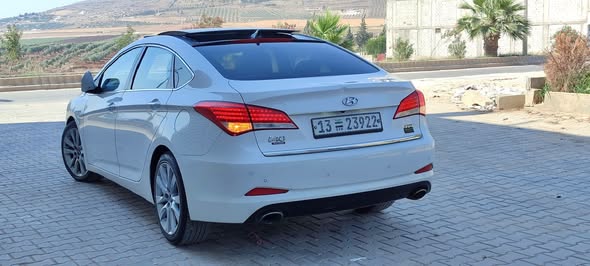 هيونداي اي 40 2013 - صورة 3