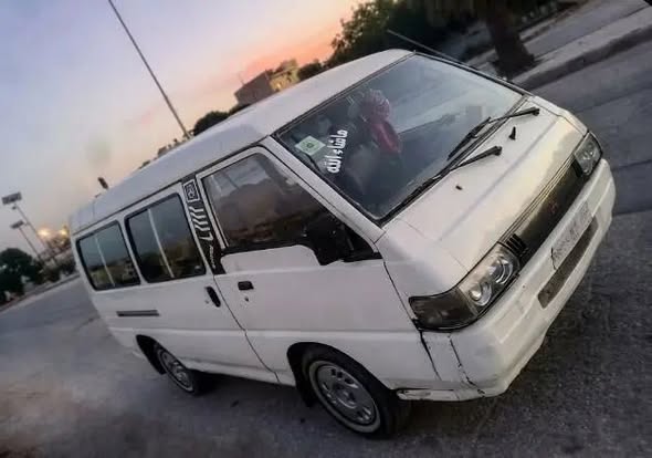 ميتسوبيشي L300 1994 - صورة 2