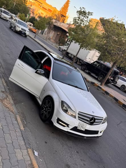 مرسيدس سي 200 2013 - صورة 3