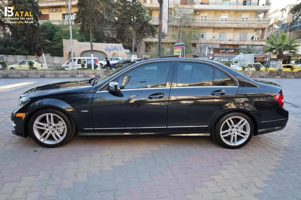 مرسيدس C250 2012 - صورة 2