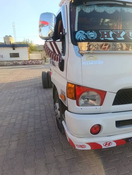 هيونداي اتش 100 2009 - صورة 1