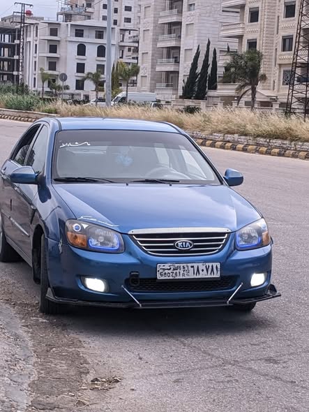 كيا سيراتو 2008 - صورة 1