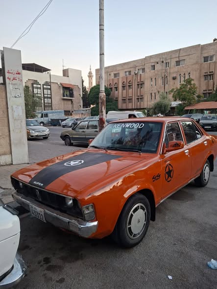 دودج كالانت 1976 - صورة 1