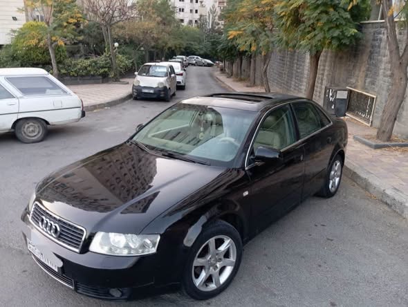أودي A4 2005 - صورة 1