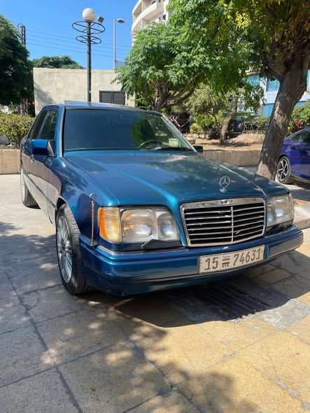 مرسيدس E300 1990 - صورة 1