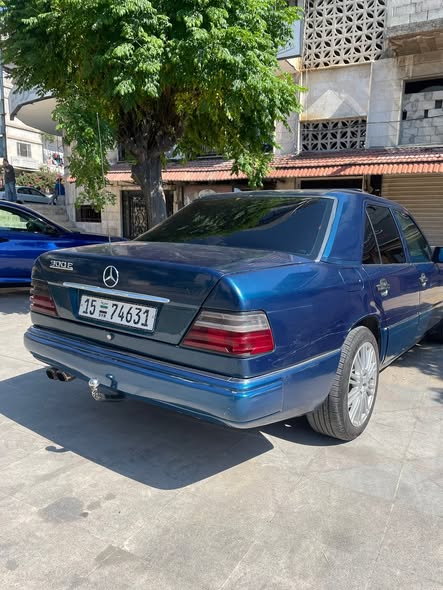 مرسيدس E300 1990 - صورة 2