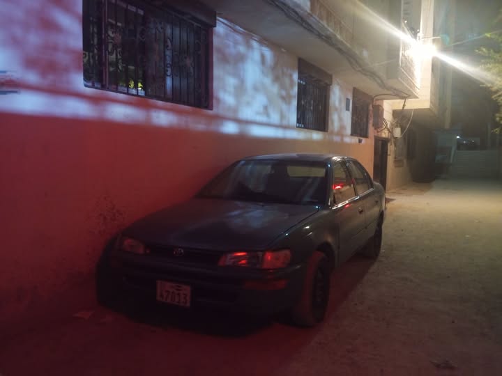 تويوتا كورولا 1993