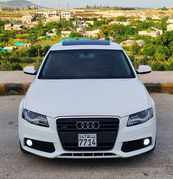 اودي A4 2011 - صورة 2