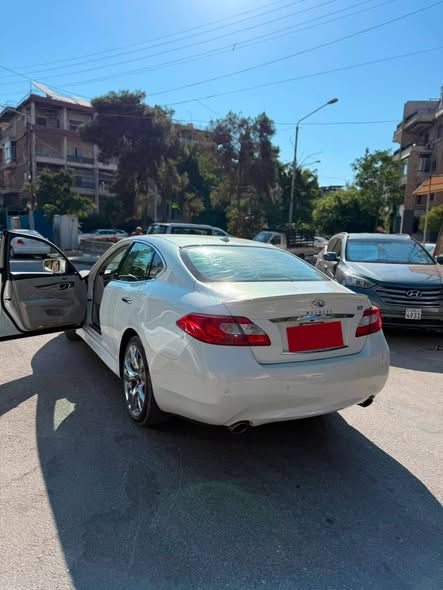 انفنتي M37 2013 - صورة 4