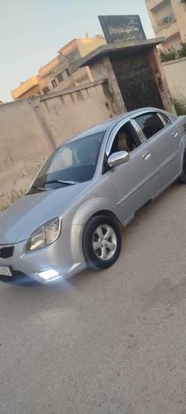 كيا ريو 2011 - صورة 5