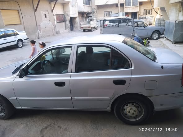 هيونداي فيرنا 2010 - صورة 3