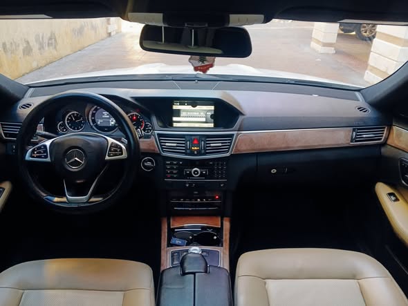 مرسيدس E350 2011 - صورة 2