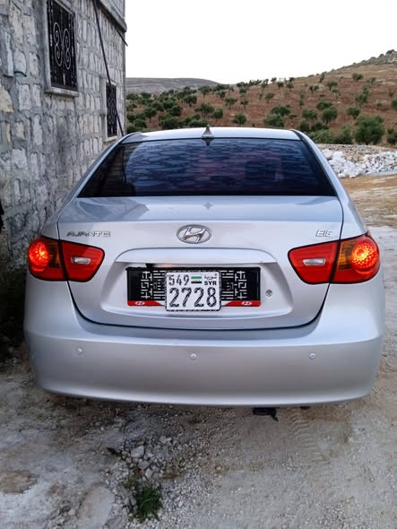 هيونداي افانتي 2009 - صورة 5