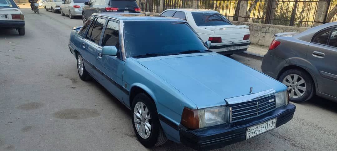 مازدا 929 1983