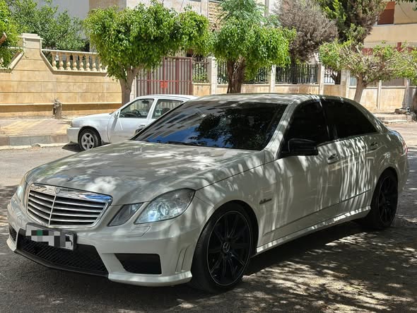 مرسيدس E350 2011 - صورة 2