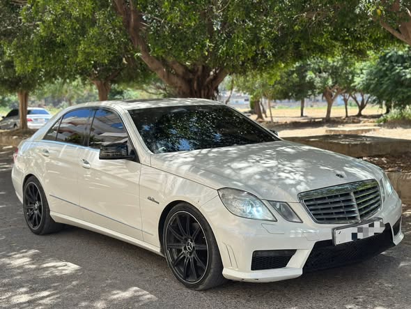 مرسيدس E350 2011 - صورة 3