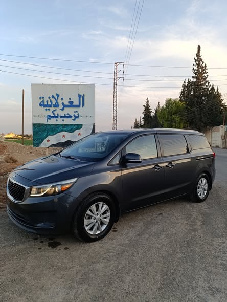 كيا سيدونا 2016 - صورة 1