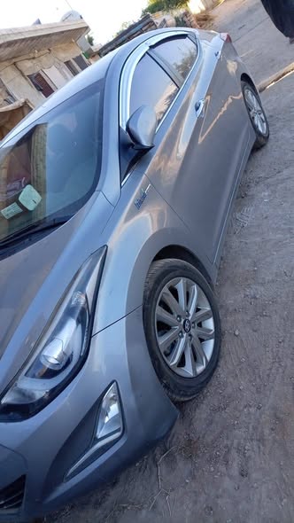 هيونداي افانتي 2015 - صورة 3