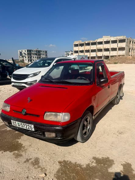 سكودا بك اب 1997 - صورة 1