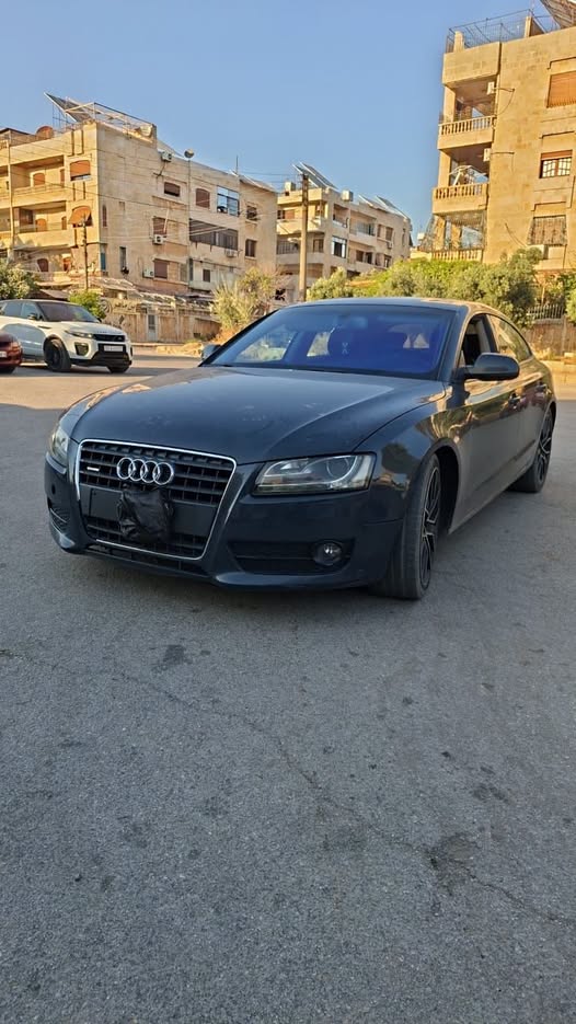 أودي A5 2011 - صورة 1