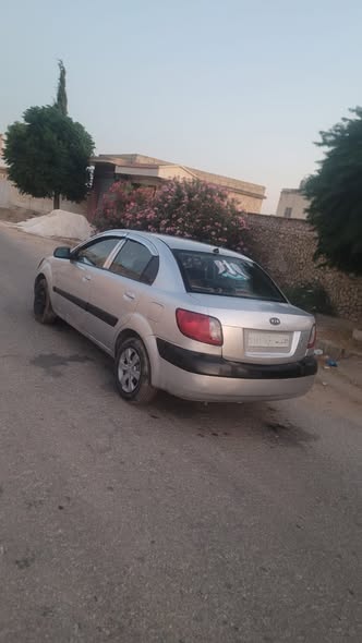 كيا ريو 2008 - صورة 2