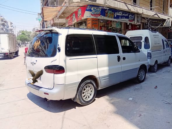 هيونداي H-1 2000 - صورة 2