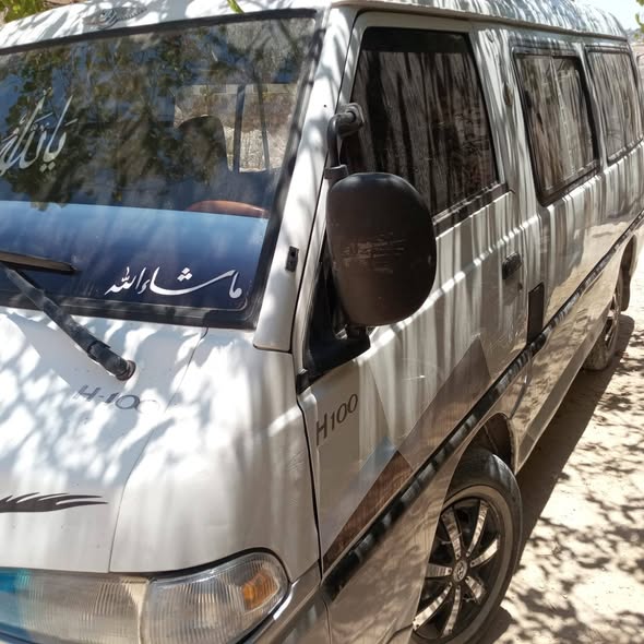هونداي H-100 1998 - صورة 3