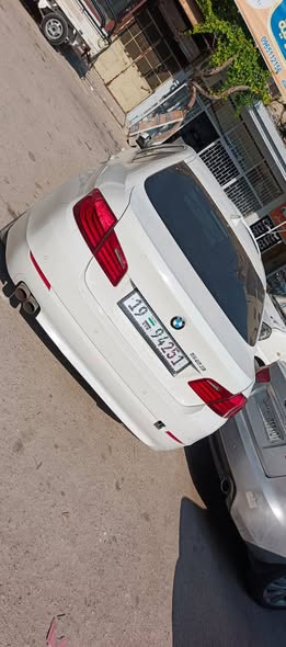بي ام دبليو 523 2011 - صورة 4