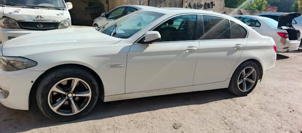 بي ام دبليو 523 2011 - صورة 5
