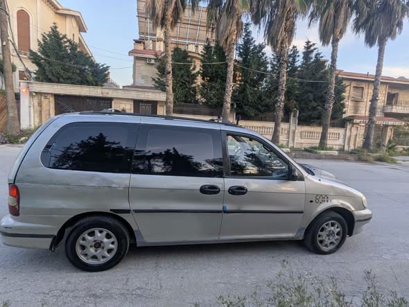 كيا كرنفال 2000 - صورة 2