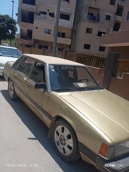 مازدا 929 1983 - صورة 1