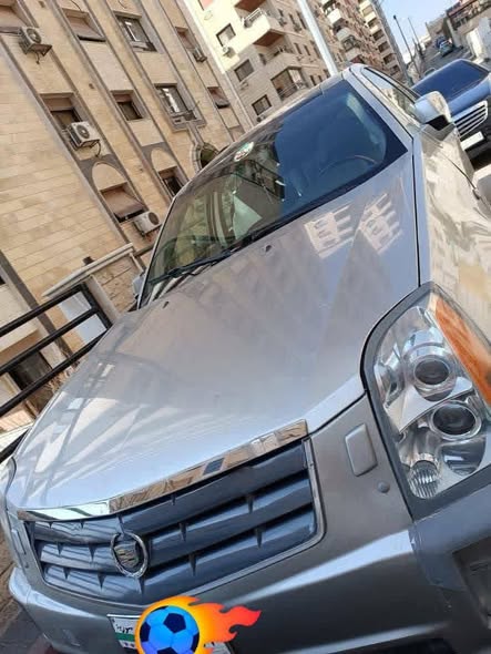 كاديلاك SRX 2004 - صورة 2