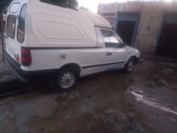 سكودا Pickup 1998 - صورة 1