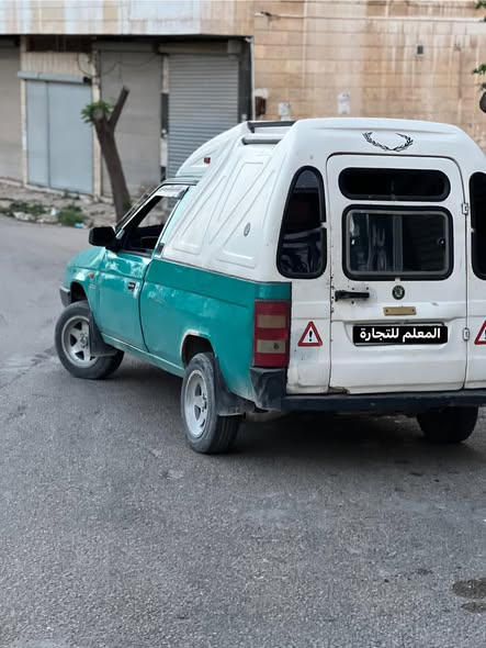 سكودا بيك أب 1994 - صورة 2