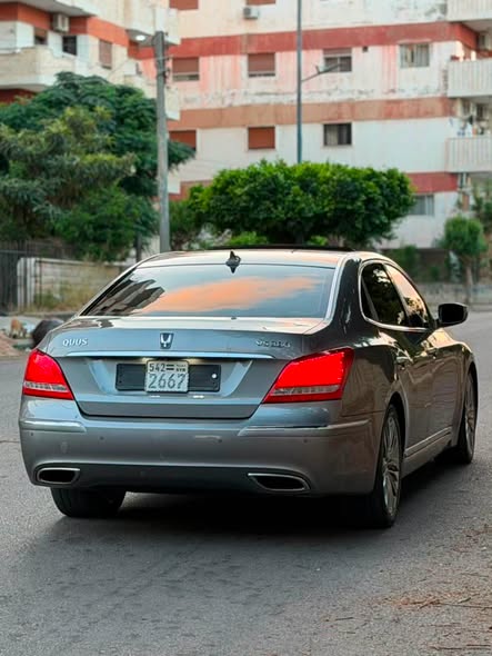 هيونداي إيكوس 2012 - صورة 4