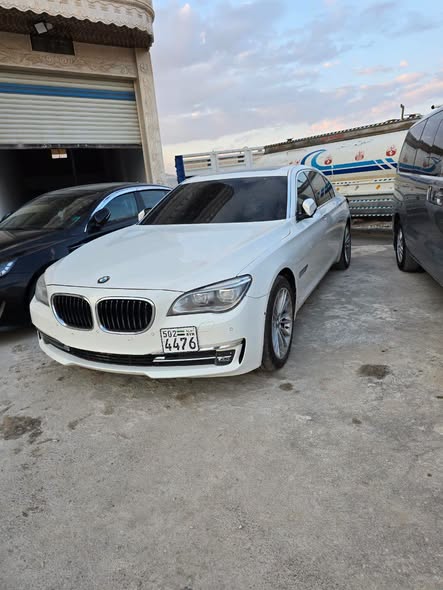 بي إم دبليو 730 2013 - صورة 1
