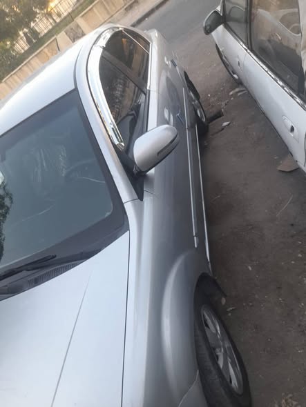 كيا ريو 2010 - صورة 4