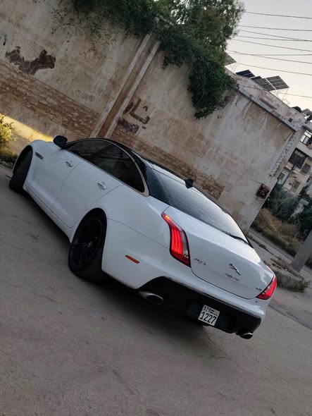جاكوار XJ 2012 - صورة 2