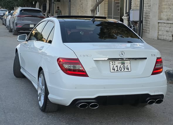 مرسيدس C220 2014 - صورة 2