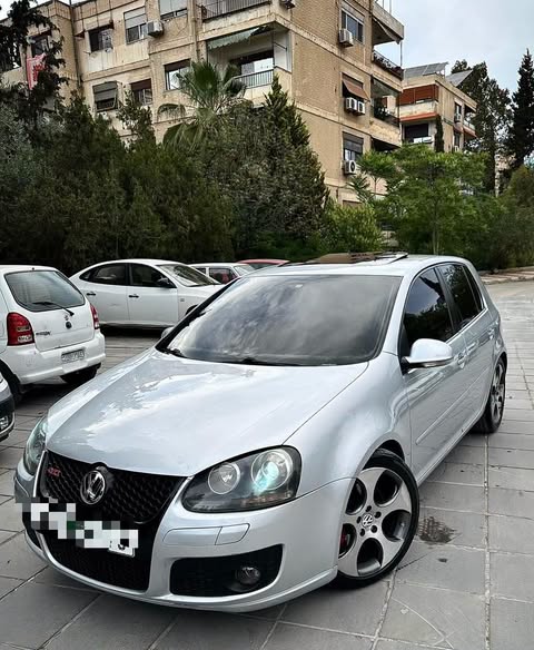 فولكس فاجن غولف GTI 2006 - صورة 3