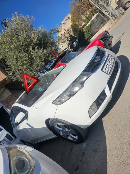 كيا فورتي 2010 - صورة 3