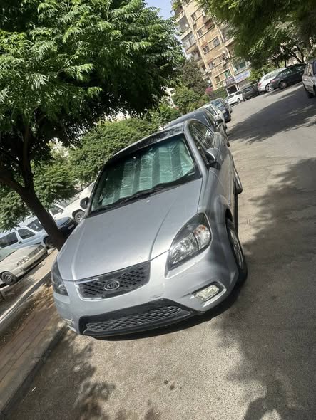 كيا ريو 2010 - صورة 1