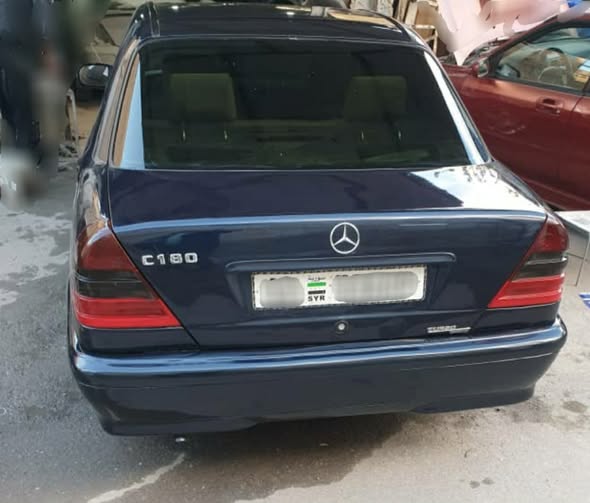مرسيدس C180 2000 - صورة 1